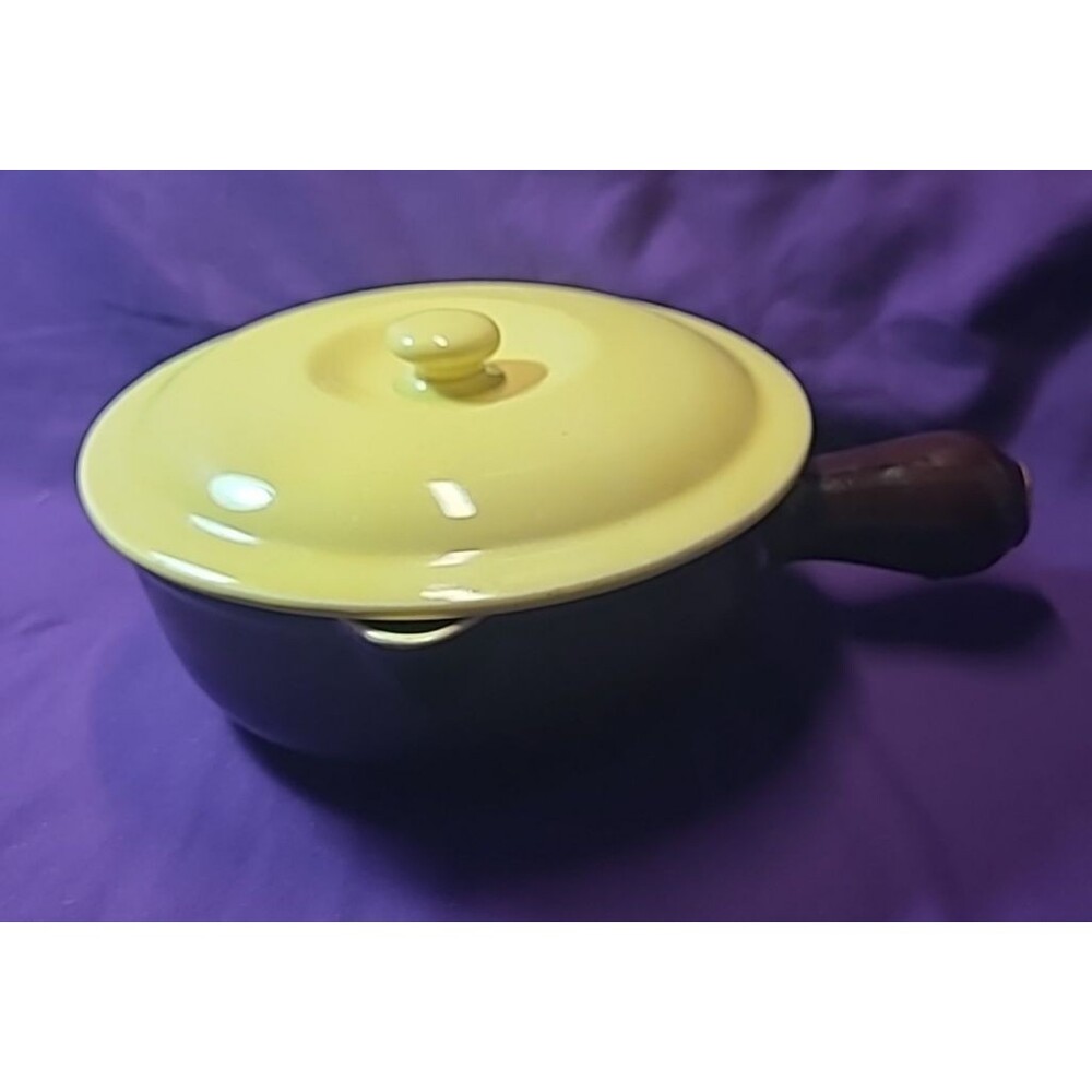 Vintage Brown yellow Hall Pottery casserole baking dish Handle  And Lid Rare 648
